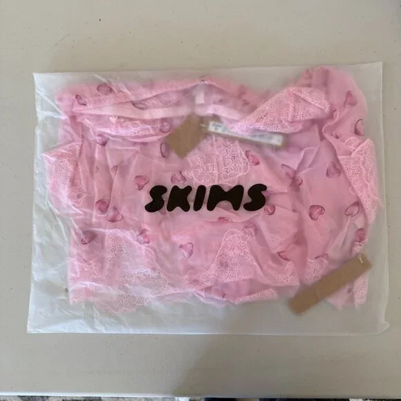 SKIMS Romance Lace Cami and Short Set Cherry Blossom Balloon Print NWT SMALL - Picture 2 of 7